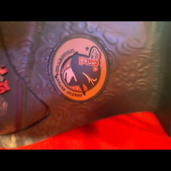 Justin boots. Size 7 b. in great condition hardly worn. - Picture 5 of 7